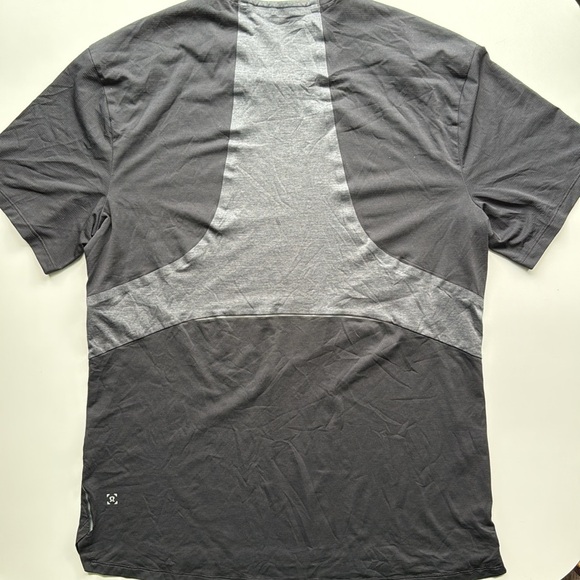 Men’s Lululemon Fast and Free Short Sleeve Black Shirt Medium - Picture 8 of 14